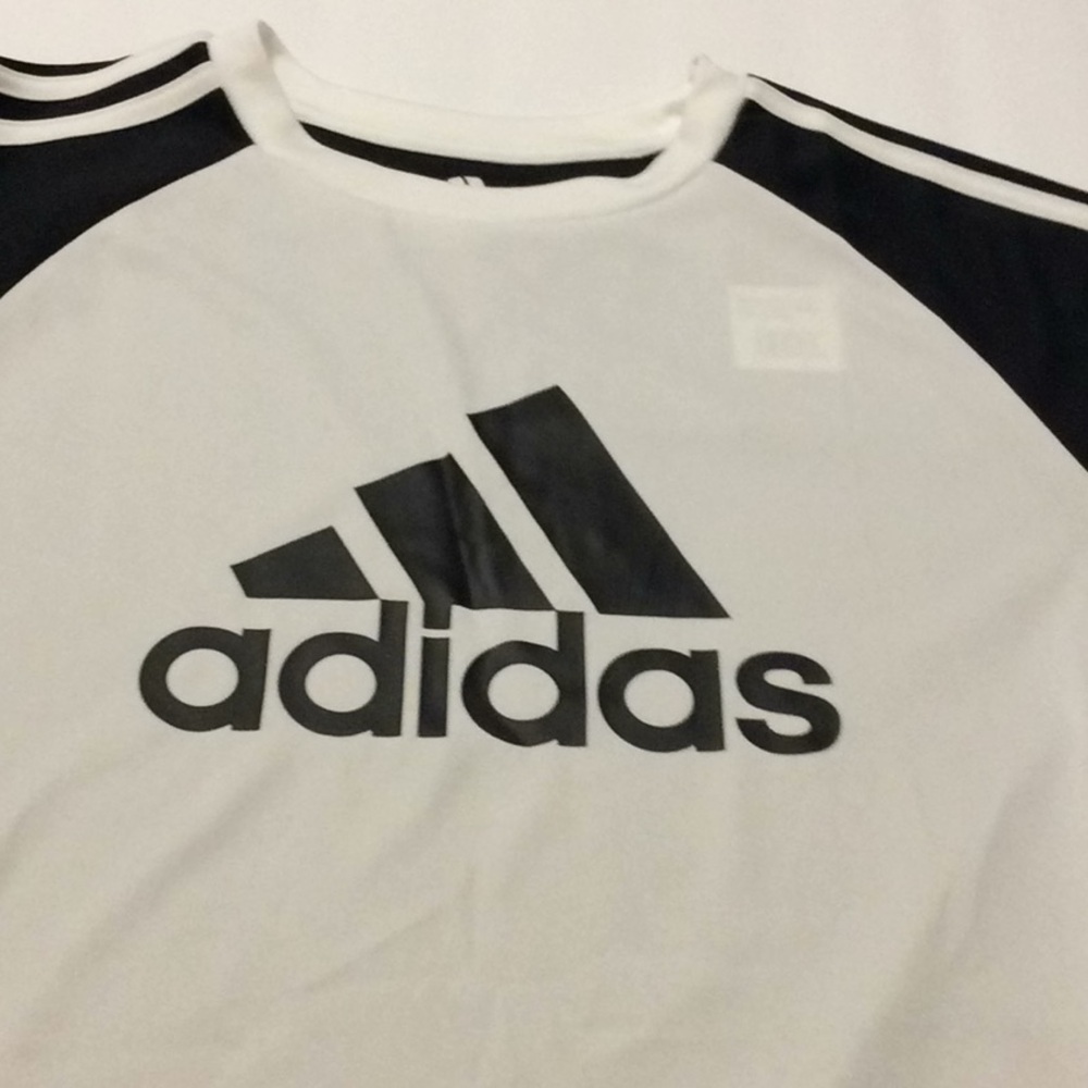 Adidas T-shirt